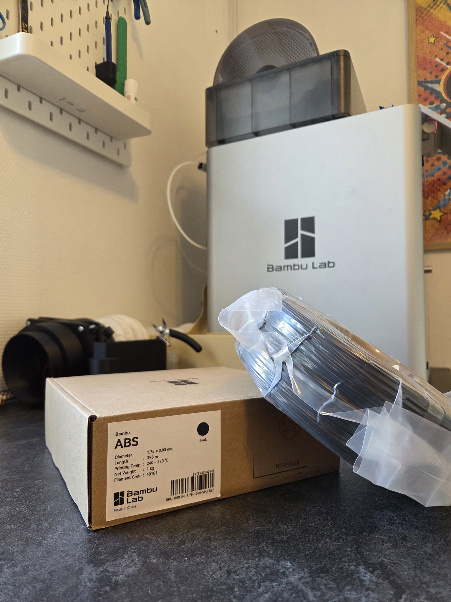 Printer og ABS filament rulle