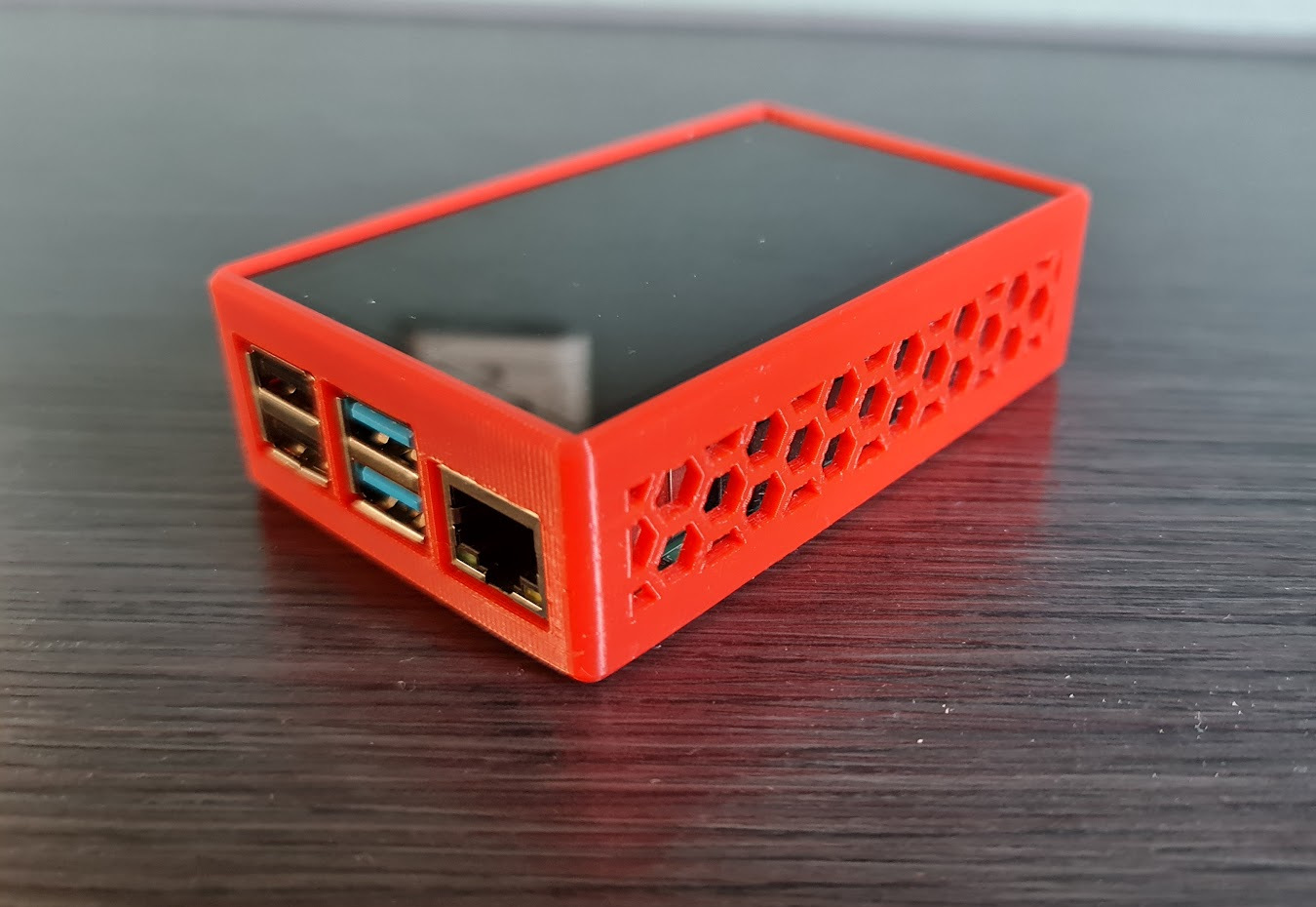 Case til Raspberry Pi 4 i rød PLA-ST