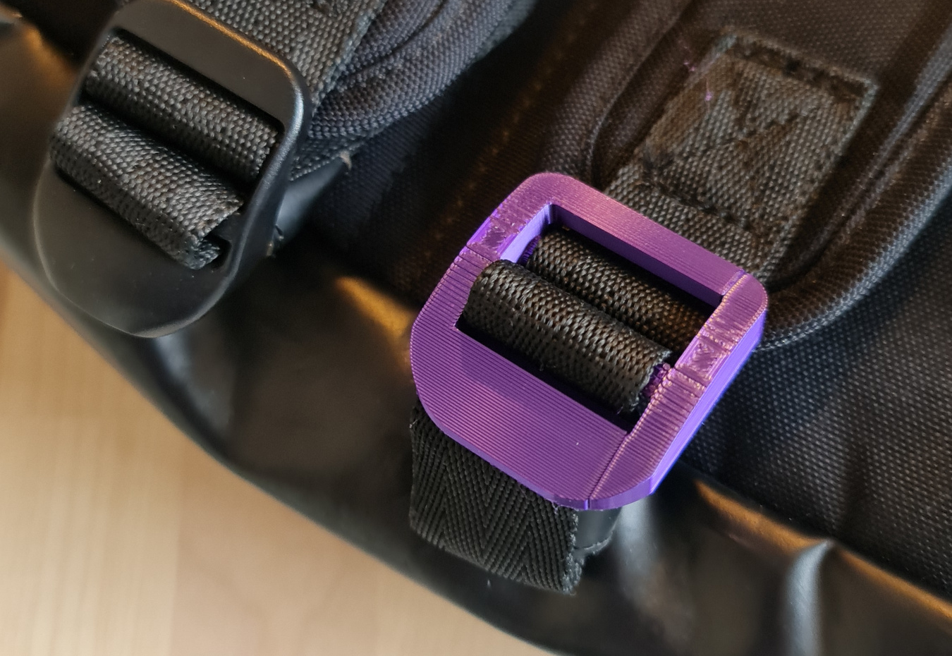 Ny taskestrop clips efter den originale knak Glossy Purple PLA